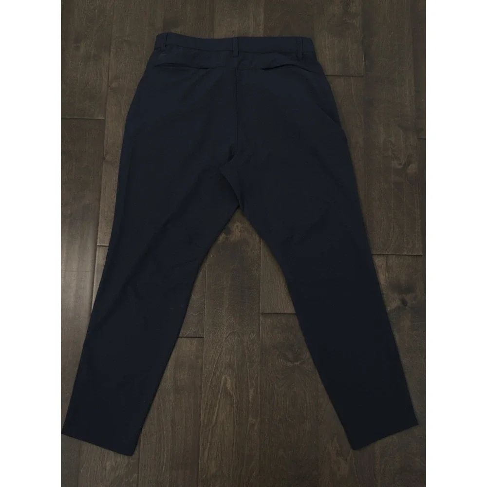 Fabletics The Only Pants Men Size 32X29 Blue Preppy Golf Performance Logo Pocket